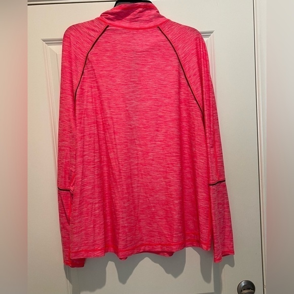 Diva Plus Zella Strawberry n White Performance Top - Picture 5 of 5